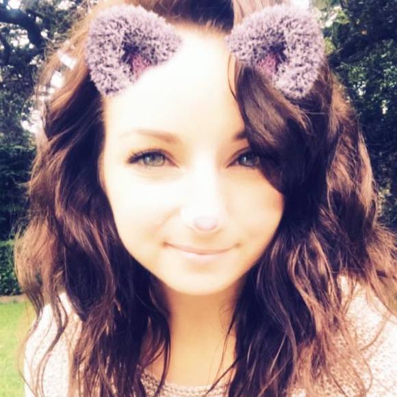 Meet your Posher, Ashley - Picture 1 of 1